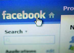 شبکه اجتماعی فیس بوک که اکنون به بزرگترین شبکه اجتماعی جهان تبدیل شده است،